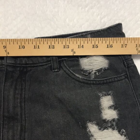 Sneak Peek Black Denim Jean High Rise Shorts Destroyed Front Pockets Size Large - Picture 10 of 12
